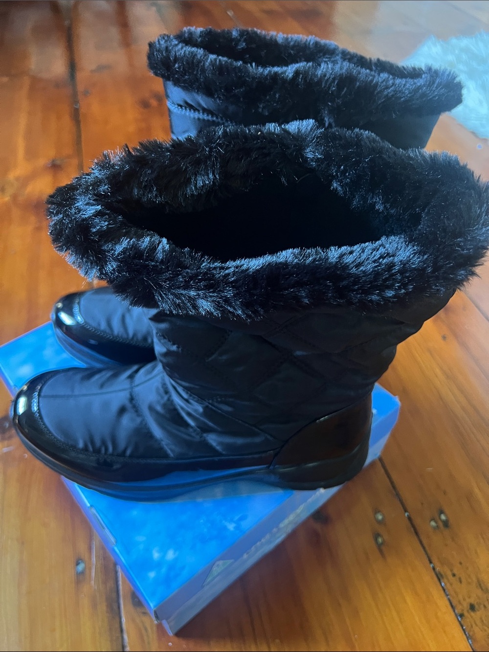 easy street Black Quilted Faux Fur Winter Boots
